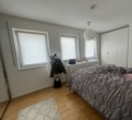 Schlafzimmer - Erdgeschosswohnung mit Gemeinschaftsgarten, Außenstellplatz und Tiefgaragenstellplatz – Zentrumsnah