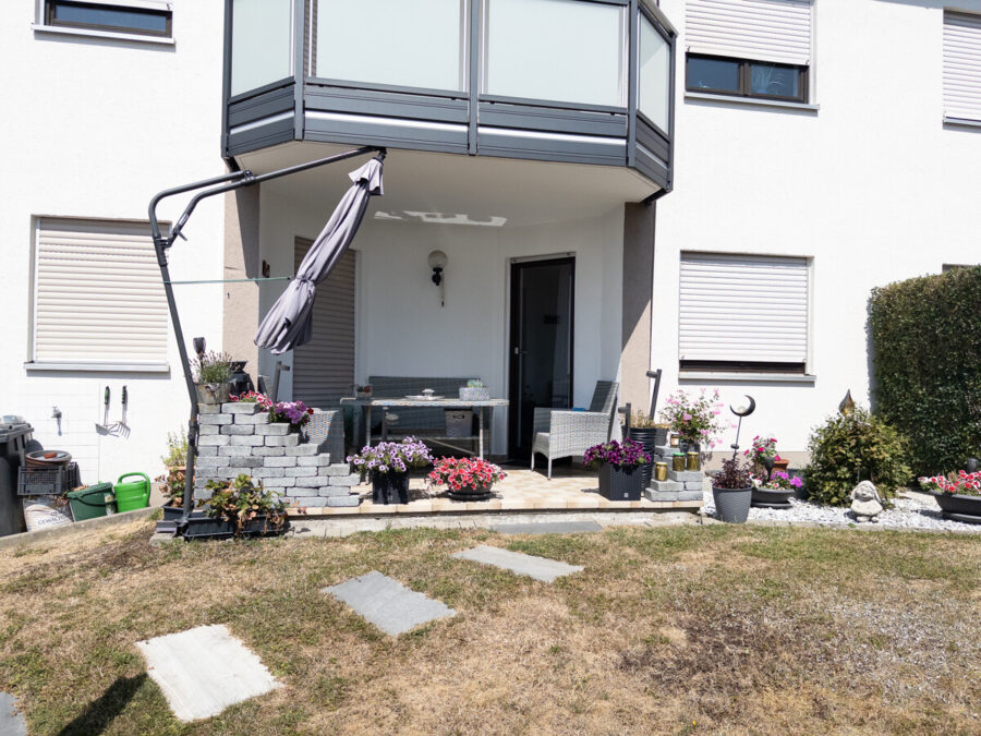Schöne Erdgeschosswohnung mit Garten und Garage !, 86653 Monheim, Erdgeschosswohnung