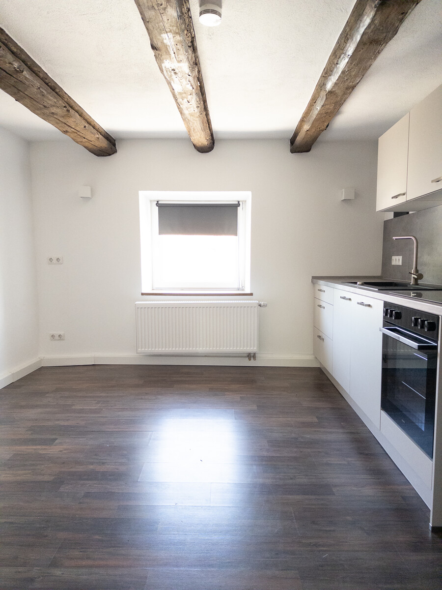 Gemütliche 2,5 ZKB mit Einbauküche und Hoffläche zur Nutzung! Frei ab sofort!, 86653 Monheim, Etagenwohnung