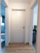 Abstellraum mittig - links Bad - rechts Zimmer 1